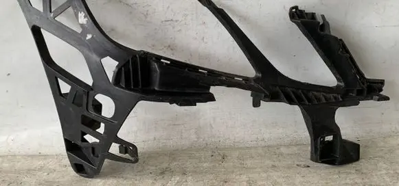 Mercedes-Benz E W212 Front bumper mounting bracket A2128852265