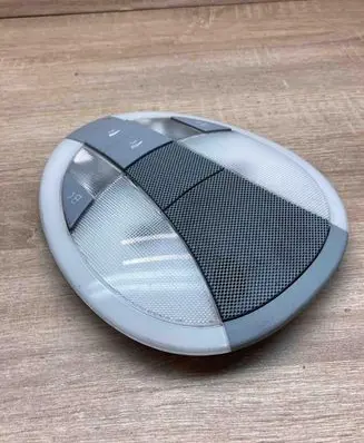Mercedes-Benz E W211 Front seat light A2118202201 2JM00825700