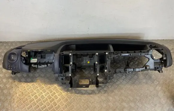 Opel Vivaro Dashboard 681006321R 93454256 681001568R