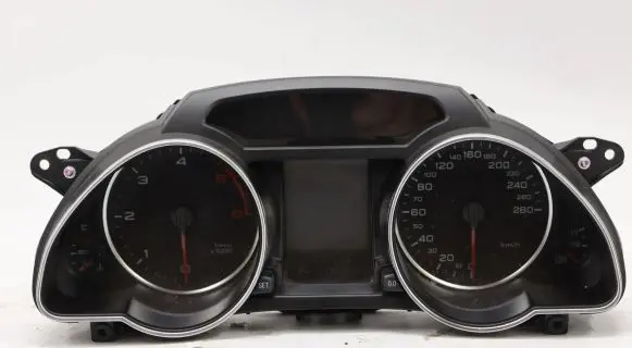 Audi A5 8T 8F Speedometer (instrument cluster) 8T0920931Q
