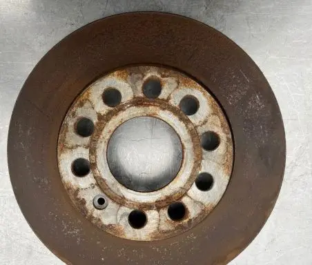 Volkswagen Touran I Rear brake disc