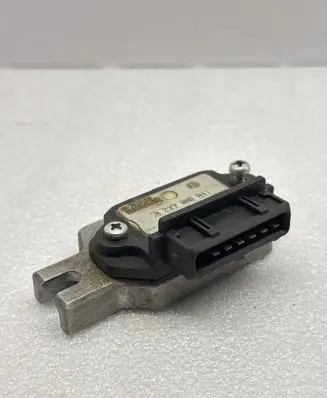 BMW 3 E30 Ignition amplifier control unit 0227100111