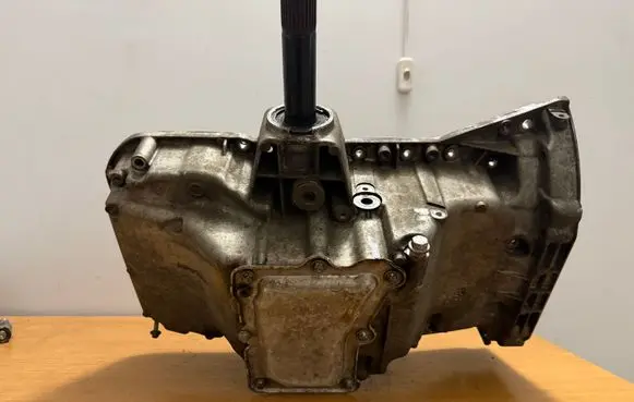 Mercedes-Benz C AMG W205 Oil sump A2760142200 A2760100504