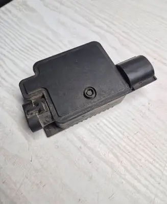 Volvo V70 Coolant fan relay 940009301 560000294410