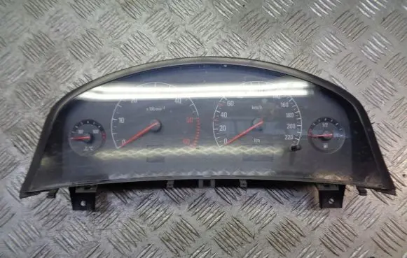 Opel Vectra C Tachometer 09180286