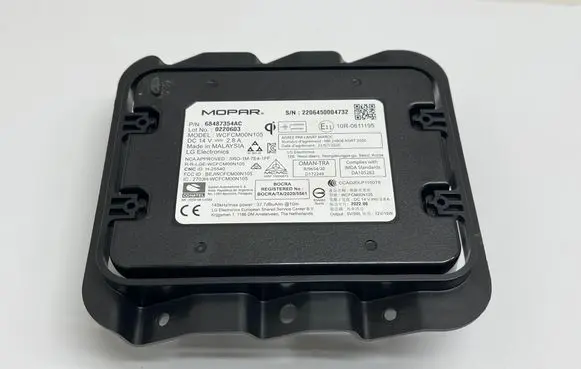 Jeep Grand Cherokee WL Wireless charging module 68487354AC 0220603 SR01M7E41FF