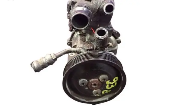 BMW X3 E83 Power steering pump