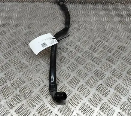 BMW 5 G30 G31 Engine coolant pipe/hose 8602617