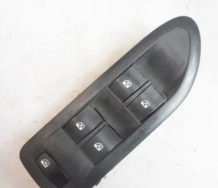 Renault Laguna II Electric window control switch 8200397297