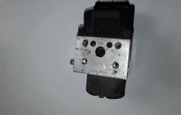 KIA Sorento ABS Pump 589103E310
