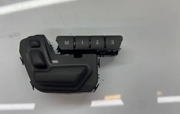 Mercedes-Benz C AMG W204 Seat adjustment assembly A2048702079