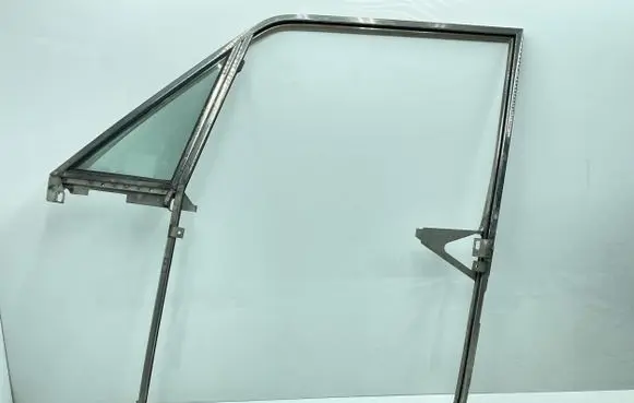 Rolls-Royce Silver Spur Front door window/glass frame 