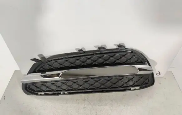 Mercedes-Benz E W212 Front bumper lower grill A2128851723