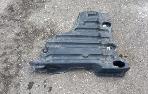 Opel Mokka B Rear underbody cover/under tray 9823573880
