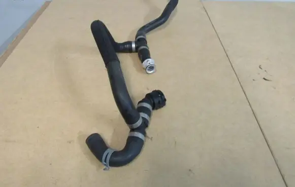 Mercedes-Benz SL R231 Engine coolant pipe/hose A2315013482
