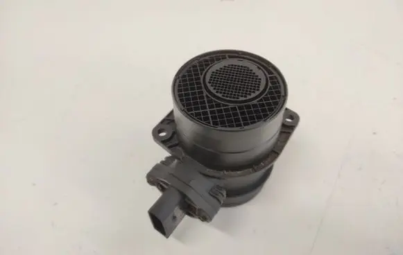Volkswagen Touareg I Mass air flow meter 0281002461 074906461B