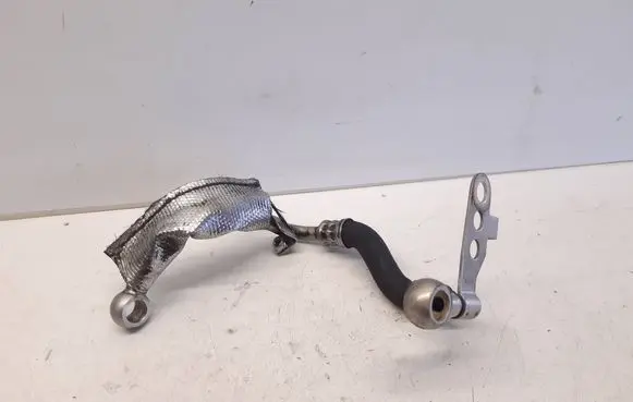 Audi A6 S6 C6 4F Turbo turbocharger oiling pipe/hose 06D121497A