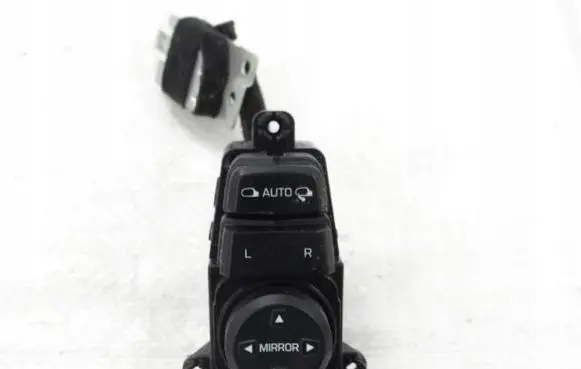 Hyundai Tucson TL Wing mirror switch 93573-D3000