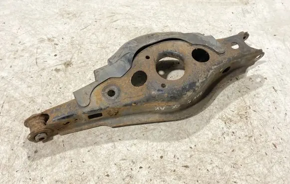 Toyota RAV 4 (XA30) Rear upper control arm/wishbone