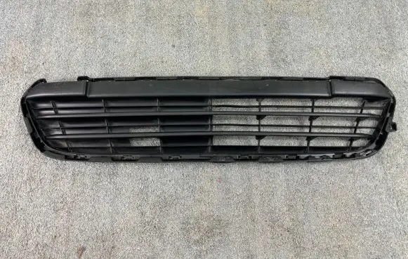 Peugeot 108 Front bumper lower grill 53112-0H120 K3036