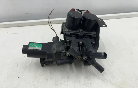 Audi A8 S8 D3 4E Water pump 4E0959617A