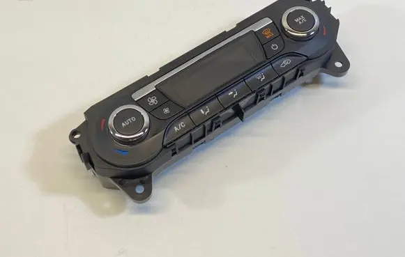 Ford Focus Climate control unit BM5T18C612CG
