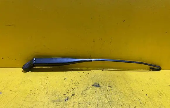 Mercedes-Benz A W168 Front wiper blade arm A1688200644
