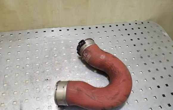 Mercedes-Benz Sprinter W906 Intercooler hose/pipe A9065285082