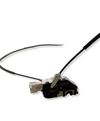 Peugeot 1007 Front door lock 9646010280