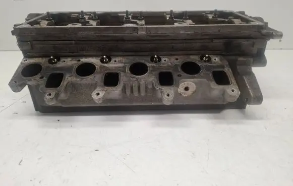 Seat Exeo (3R) Engine head 03L103286