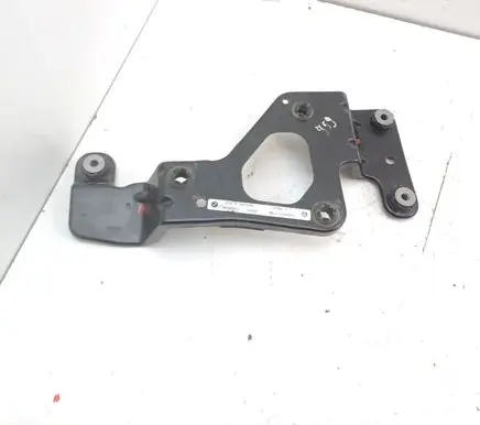 BMW X5 E70 Pneumatic air compressor holding bracket 6775479