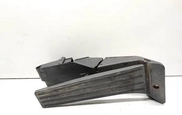 BMW 1 E82 E88 Accelerator throttle pedal 6786588 35426786588