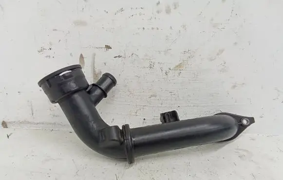 Mercedes-Benz C W204 Engine coolant pipe/hose A6512000251