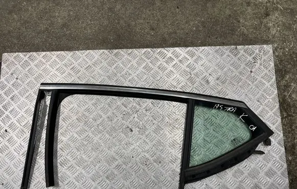 Opel Astra K Rear vent window glass 
