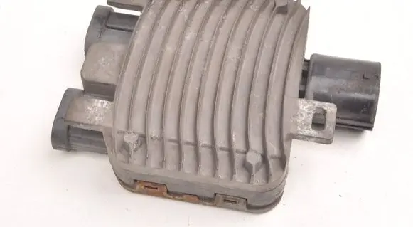Volvo V60 Coolant fan relay 940013801