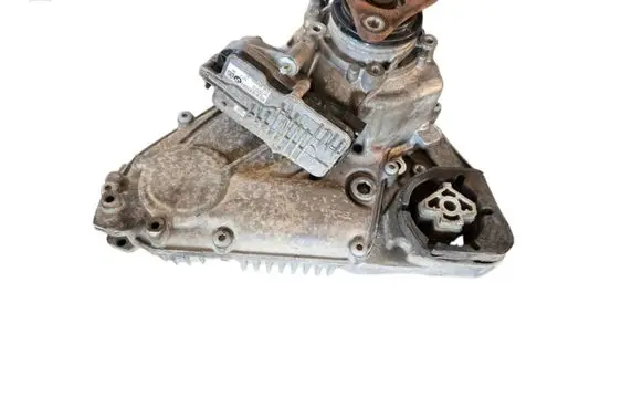 BMW X3 F25 Gearbox transfer box case 8623348 ATC45L