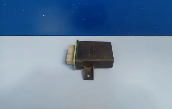 Coolant fan relay