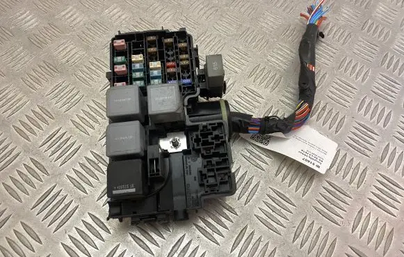Volvo XC90 Fuse module 31384034