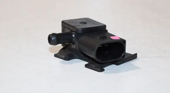 BMW 5 F10 F11 Exhaust gas pressure sensor 7805152