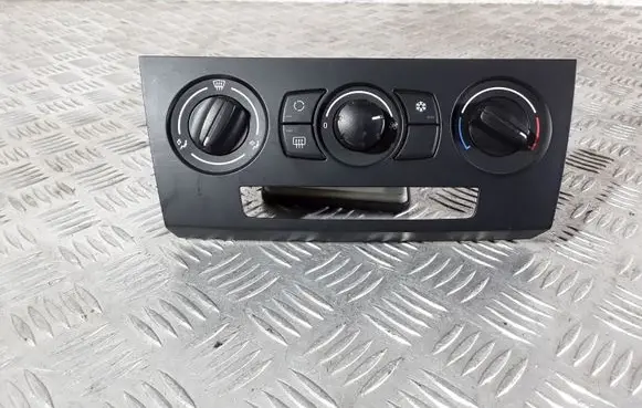 BMW 1 E81 E87 Climate control unit 6411698806401 64116988064 6988064