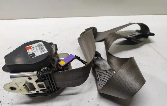 Audi A4 S4 B7 8E 8H Front seatbelt 008l000 560788401 308766401
