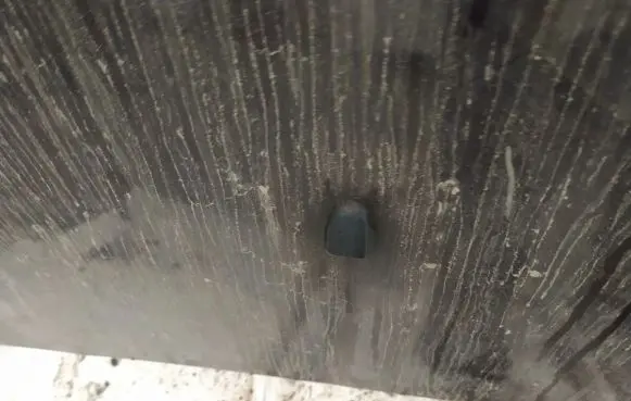 Windshield washer spray nozzle
