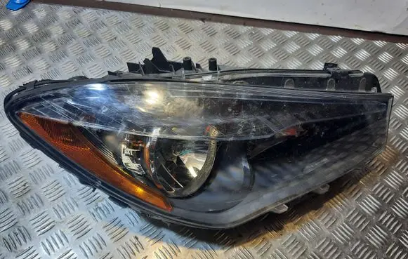 Mercedes-Benz CLA C117 X117 W117 Headlight/headlamp A1178200861