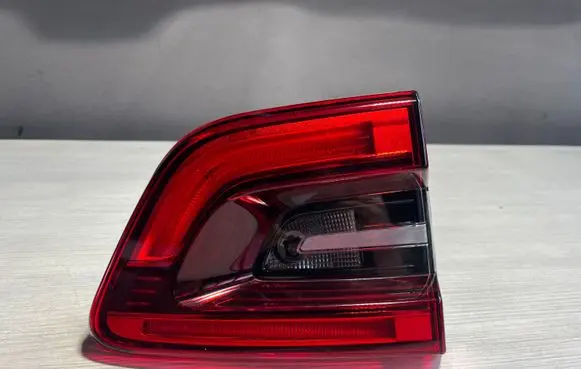 Renault Kadjar Tailgate rear/tail lights 265550151R