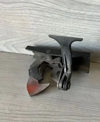 Mercedes-Benz E W211 Engine bonnet (hood) release handle A2118800264