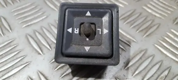 Mitsubishi Pajero Wing mirror switch 2775