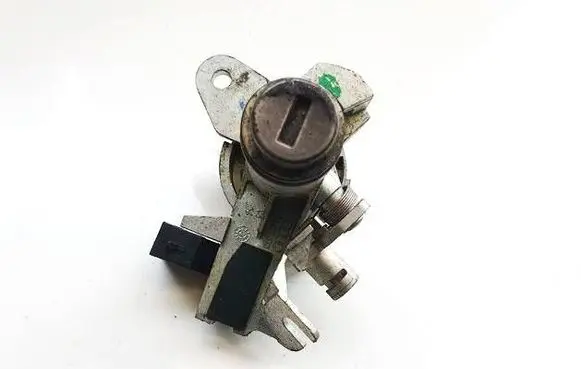 Audi A6 S6 C6 4F Tailgate exterior lock 8E0827573