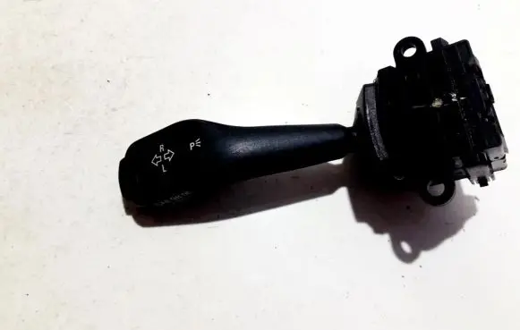 BMW 3 E46 Indicator stalk 8363668m 0110401025