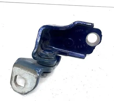 Ford Fusion II Front door lower hinge P001A