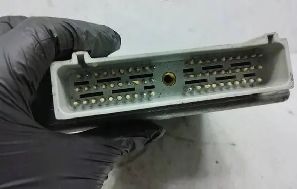 Ford Focus Engine control unit/module 2S4A12A650UA